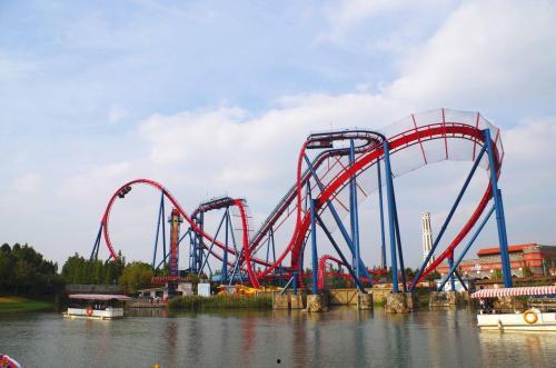 上海欢乐谷吃瓜,畅享清凉一夏